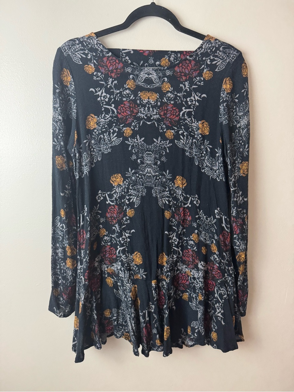 Free People Black Floral Backless Ruffle Bottom Tunic Medium